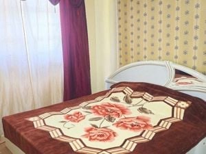 Apartament cu doua camere, parter - zona centrala, Potcoava de Aur