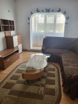 Închiriez apartament cu trei camere decomandate în Bacău  - imagine 7