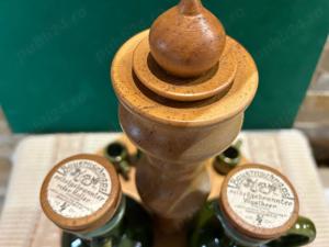 Set de colectie din ceramica in suport din lemn pentru schnaps - imagine 2