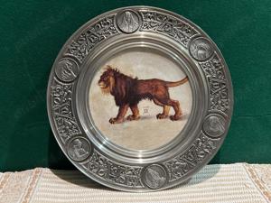 Farfurie decorativă Bradex Sammelteller Wandteller  Der Löwe    Leul