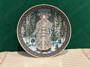 Farfurie decorativa de colectie Villeroy & Boch Heinrich   The Snow Maiden 