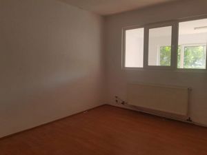 Spatiu comercial/birouri, stradal, la General langa BCR - imagine 16