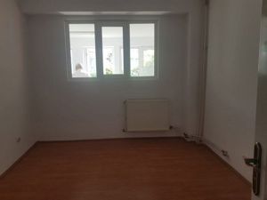 Spatiu comercial/birouri, stradal, la General langa BCR - imagine 4