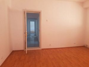 Spatiu comercial/birouri, stradal, la General langa BCR - imagine 11