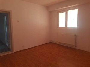 Spatiu comercial/birouri, stradal, la General langa BCR - imagine 7