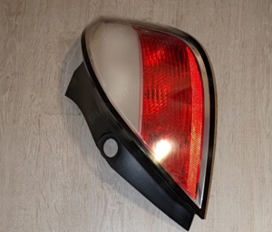 Vand tripla stop opel astra h 