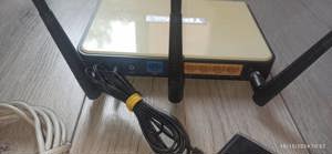 Router wireless N 300Mb s TP-LINK  Folosit dar perfect functional, se vinde cu alimentator si cablu  - imagine 2