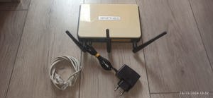 Router wireless N 300Mb s TP-LINK  Folosit dar perfect functional, se vinde cu alimentator si cablu  - imagine 4