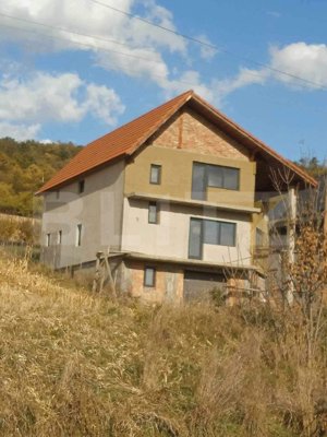 Casa cu 4 camere, 220 mp utili, zona-Râciu  - imagine 3