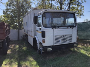 Vând camion apicol - imagine 2