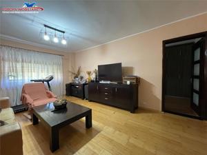 Apartament 4 camere de vanzare zona Pelican Tulcea