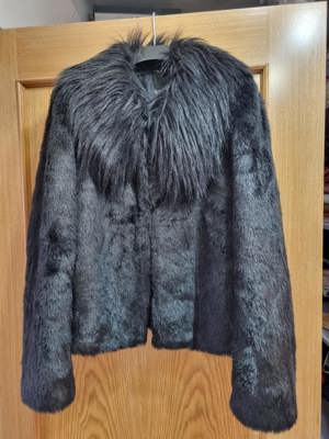 Haina de blana Guess