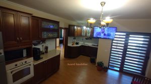 Casa căramidă cu placă de beton,  Valu lui Traian - imagine 14