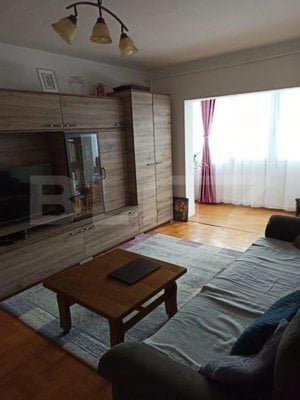 Apartament cu 2 camere, decomandat, orientare sudica, zona Plopilor