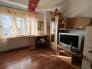 Apartament 3 camere, 80 mp, zona Lunei  - imagine 3