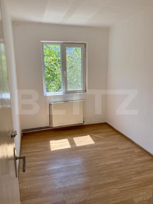 Apartament 3 camere, etaj 1, zona Micro 11 - imagine 5