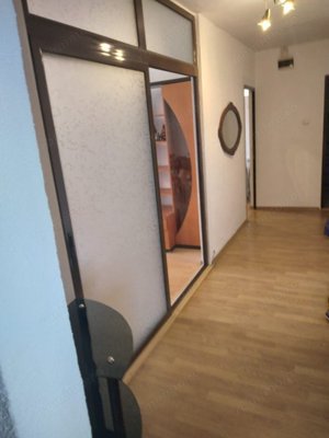 Apartament cu 2 camere de inchiriat in zona centrala  - imagine 2