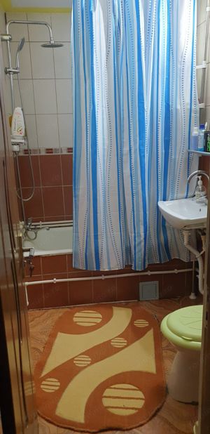  Apartament cu 3 camere, Zona Judetean - imagine 3