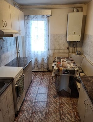 Apartament 4 camere de vânzare 