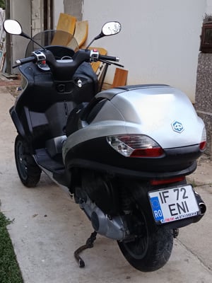 Piaggio MP3 - imagine 3