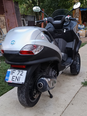 Piaggio MP3 - imagine 4