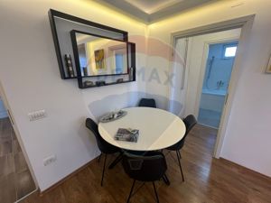 De închiriat Apartament cu 4 camere + loc de parcare, Decebal - imagine 8