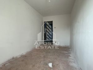 Apartament cu trei camere etaj intermediar Pta Doina Calea Sagului - imagine 2