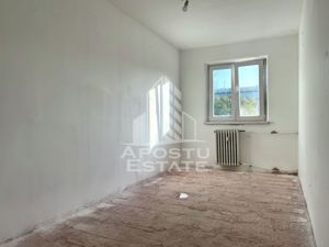 Apartament cu trei camere etaj intermediar Pta Doina Calea Sagului - imagine 8