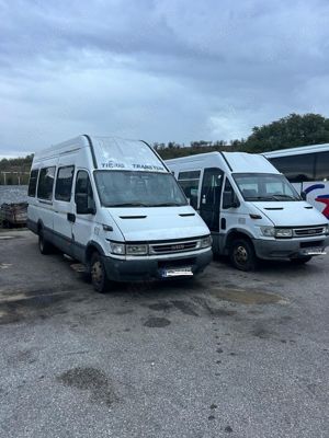 Vand microbuze marca Iveco