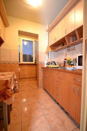 Apartament 3 camere decomandat cu centrala zona Sagului - imagine 3