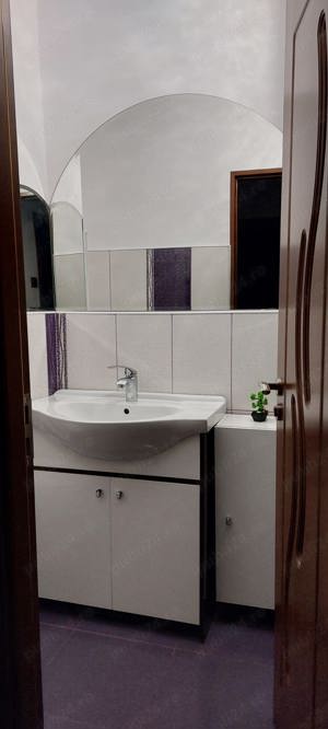 Vând apartament cu 3 camere - imagine 8