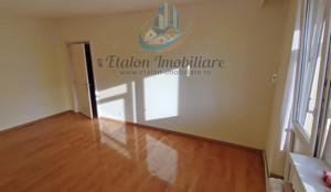 Apartament 3 camere, decomandat, etaj 2, 2 bai, Piața Bistrita - imagine 3