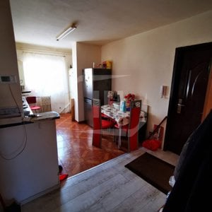 Apartament 3 camere, decomandat, etaj intermediar, zona Spitalului de Recuperare - imagine 4