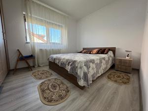 Bucatarie separata.Gradina+Terasa de aprox 50 MPU.Apartament in Vila - imagine 4