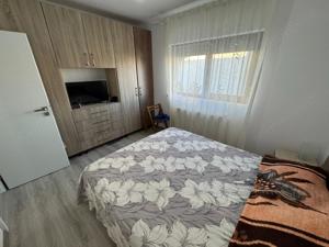 Bucatarie separata.Gradina+Terasa de aprox 50 MPU.Apartament in Vila - imagine 5