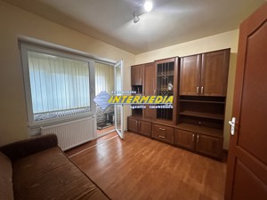 Vanzare Apartament 2 camere decomandat etaj 2 Alba Iulia zona Cetate Bulevard - imagine 3