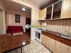 Vanzare Apartament 2 camere decomandat etaj 2 Alba Iulia zona Cetate Bulevard - imagine 6