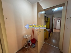 Vanzare Apartament 2 camere decomandat etaj 2 Alba Iulia zona Cetate Bulevard - imagine 16