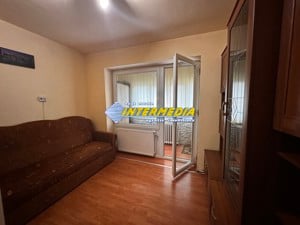 Vanzare Apartament 2 camere decomandat etaj 2 Alba Iulia zona Cetate Bulevard - imagine 4