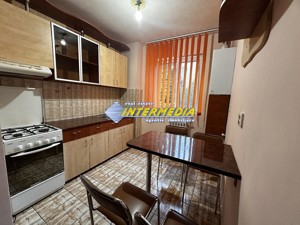 Vanzare Apartament 2 camere decomandat etaj 2 Alba Iulia zona Cetate Bulevard - imagine 9