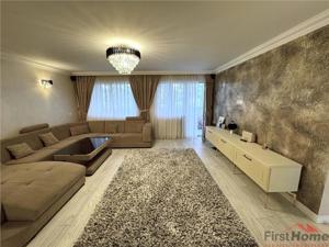 Apartament 4 camere, 100mp , zona ultracentrala , etaj 3 cu acoperis - imagine 3