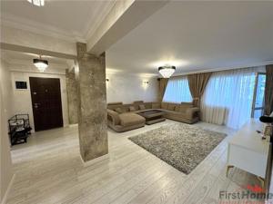 Apartament 4 camere, 100mp , zona ultracentrala , etaj 3 cu acoperis