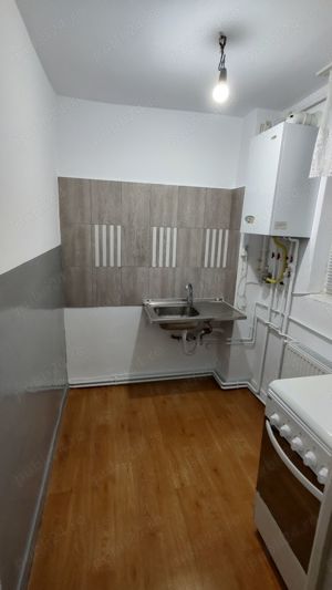 Vand apartament ultracentral  2 camere Marghita, Bihor - imagine 6