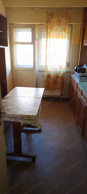 Apartament 3 camere semidecomandat in Centru Nou,Satu Mare - imagine 5