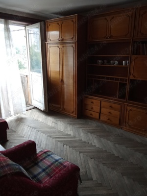 Vând apartament cu 2 camere. Preț 11500 Euro negociabil. - imagine 3