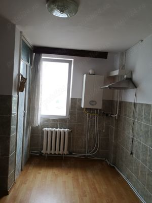 Super preț apartament mare, aerisit, luminos - imagine 8