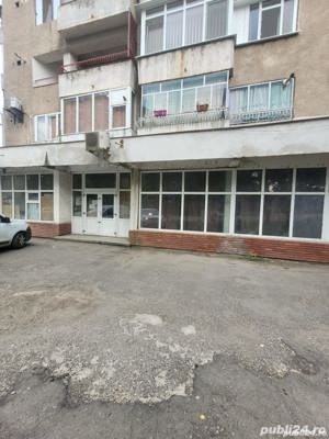 Vand spatiu comercial , pret fara TVA