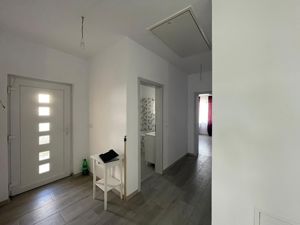 Duplex 4 camere - la cheie - Mosnita Veche - imagine 3