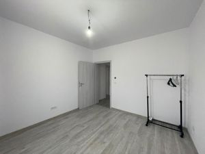 Duplex 4 camere - la cheie - Mosnita Veche - imagine 7