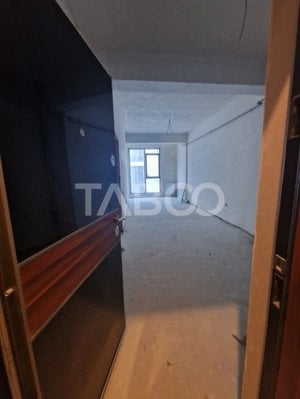 Apartament 2 camere la gri balcon etaj intermediar Doamna Stanca Sibiu - imagine 4